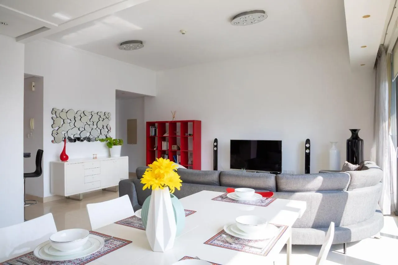Maison Privee - Big, Bright, Luxury Marina Views Apt Next To Beach Apartment Dubai